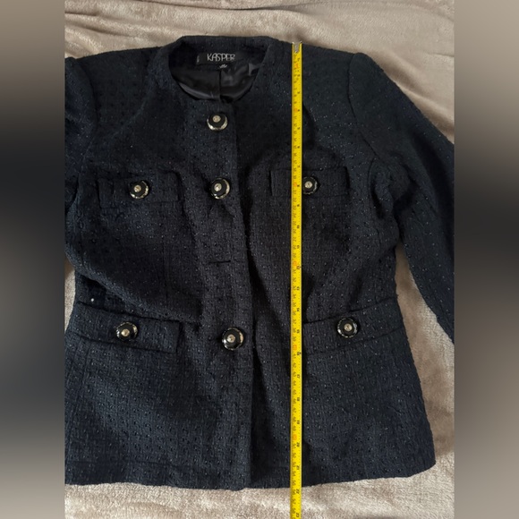 Kasper Petite Black Tweed 2-Piece Skirt Suit Set Size 4P Classic Chanel Style - Picture 7 of 16